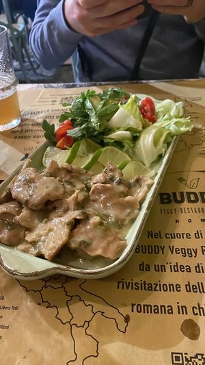 Lemon seitan cutlets  at Buddy VEGGY in Rome