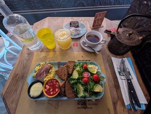 BIG breakfast at Buddy VEGGY in Rome