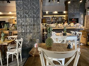 inside at Buddy VEGGY in Rome