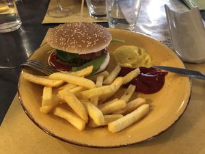 Vegetarian burger and chips at Buddy VEGGY in Rome