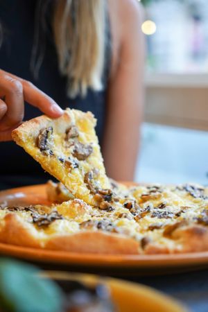 Vegan truffle pizza at Buddy VEGGY in Rome