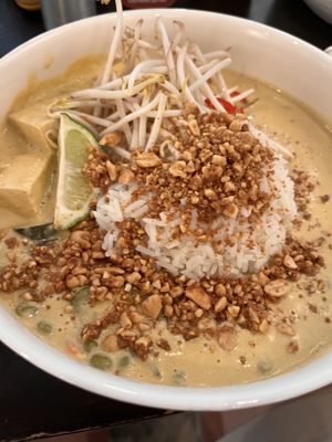   at roots - Lintheschergasse in Zurich