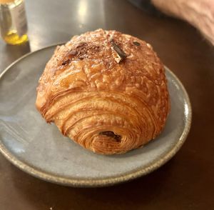 Pain au chocolat  at roots - Lintheschergasse in Zurich