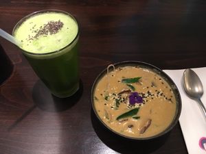 Coconut Lemongrass soup with soba noodles at roots - Lintheschergasse in Zurich