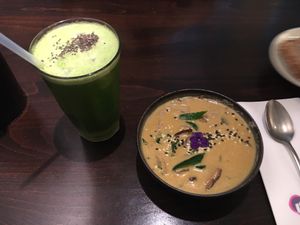 coconut lemongrass soup with Shiitake  at roots - Lintheschergasse in Zurich