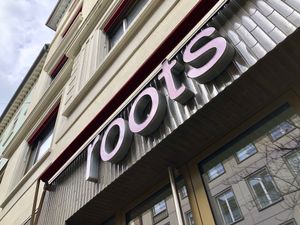 outside at roots - Lintheschergasse in Zurich