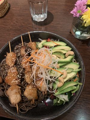 Vegan chicken scewers at Savory Chay in Berlin