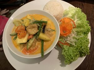 Mango curry with tofu at Savory Chay in Berlin