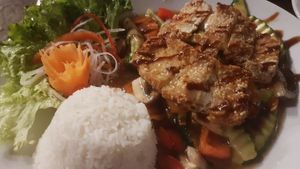 Fried sesam tofu. I've been eating tofu for my whole life now but never had it this way. It was very nice at Savory Chay in Berlin