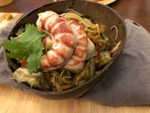Noodles with imitation vegan shrimp at Natura Gourmet in Alicante