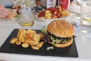 vegan burger at Bella Ciao in Almeria