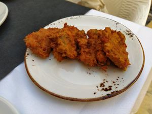 Pakora de verduras at El Candil in Almeria