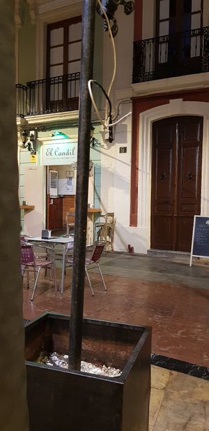 Front entrance at El Candil in Almeria