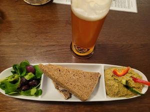 Hummus at Zum Wohl in Vienna