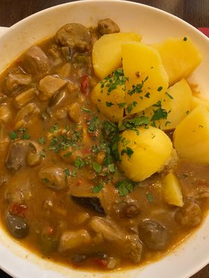 Mushrook eagout at Zum Wohl in Vienna