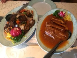 tau si sue ngau and babi pangang at De Oude Plek in Rotterdam