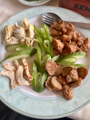 More meats for the hotpot  at De Oude Plek in Rotterdam