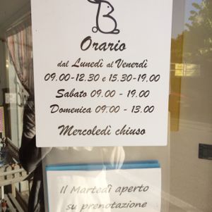 Store Hours at Pasticceria Bianconiglio in Aviano