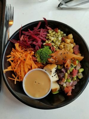 Asian bowl at Copper Branch - 600 Maisonneuve W/O in Montreal