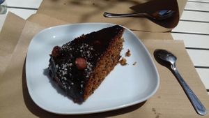 nut cake  at Miobio in Valencia