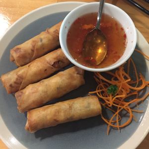 spring rolls at Golden Lotus Vegan in Newtown