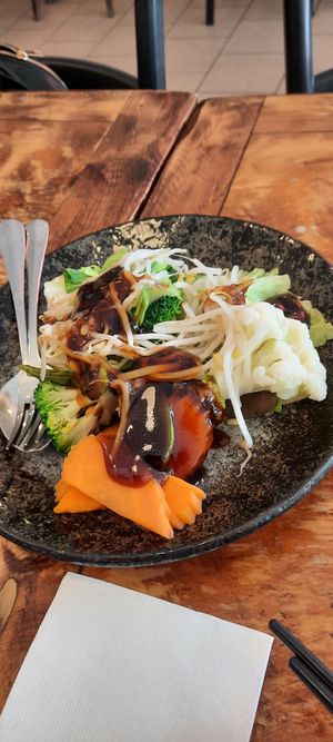 Stir fried veggies at Golden Lotus Vegan in Newtown