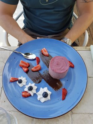 Raspberry raw cake at Art of Raw at The Garden Lounge in Zadar