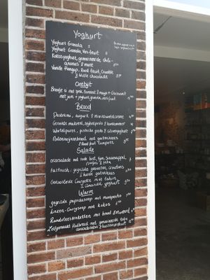 Menu at Domburgsche Bier en Melksalon in Domburg