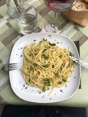 Pasta with asparagus at Il Vegusto in Pisa