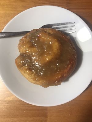 vegan and gluten free Cinnamon bun with vegan caramel sauce  at Choko Moko in Ajax