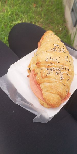 Croissant queso & jamón vegano at Veganius in Buenos Aires