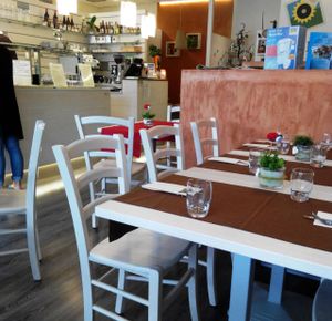 Inside at Bio Essere in Arco