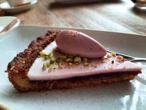 Vegan cake at Bio Essere in Arco