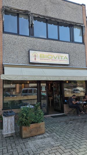 Entrance at Biovita in Siena