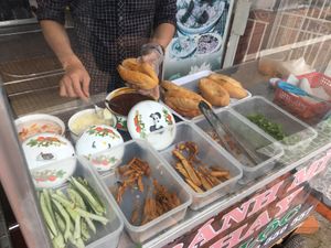 Banh Mi Stall outside at Dai Loc in Da Lat