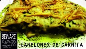 Canelones de carnita con bechamel y queso 100% vegetal at Beware of the Cat in Cimadevilla