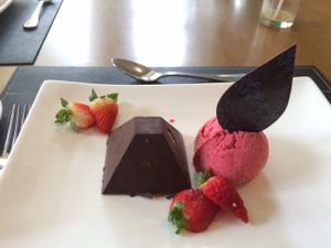 Sobremesa pirâmide trufada vegana!  at Hotel Serra da Estrela - Restaurante Alquimia in Campos Do Jordao