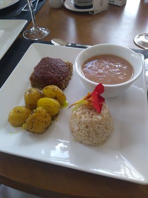 Assado de lentilha at Hotel Serra da Estrela - Restaurante Alquimia in Campos Do Jordao