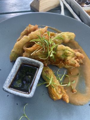 Flores tempura at FOREVER in Mexico City