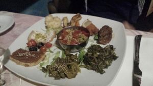 misto di antipasti vegani at Il Carrettino in Grosseto