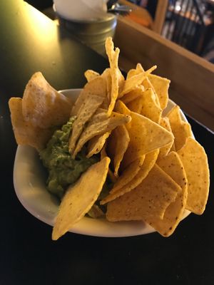 Nachos con guacamole at Recyclo Bike Cafe in Malaga
