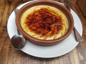 Crema catalana vegana (creme brulee) at Vegetalia - Born in Barcelona