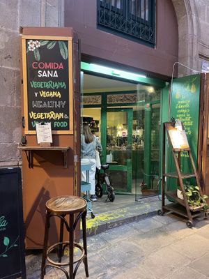 Storefront  at Vegetalia - Born in Barcelona
