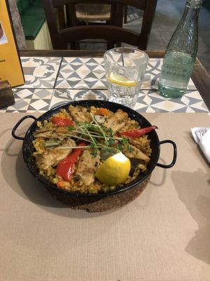 Paella with meatless chicken   at Vegetalia - Born in Barcelona