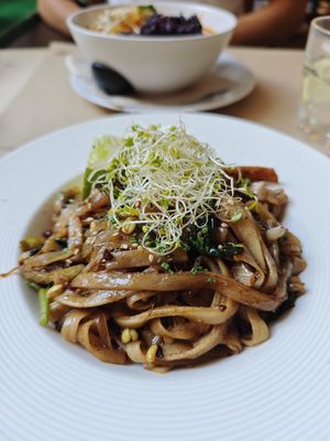 Pad Thai at Vegetalia - Born in Barcelona
