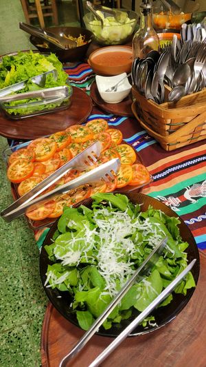 Vegan Saladbuffet at Verde Que Te Quiero in Tarija
