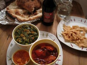 Take-out food at Les Delices d'Ariana in Quebec