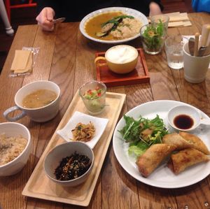 lunch set  at Apprivoiser Whole Food Cafe in Kyoto