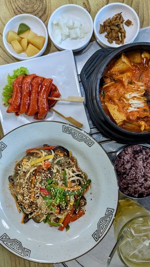 Vegan Tteokkochi, Soondubu Jjigae, Japchae at The Boneless Kitchen - 无骨厨房 in Central Singapore