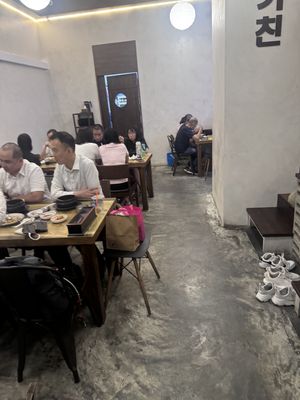 Seating   at The Boneless Kitchen - 无骨厨房 in Central Singapore